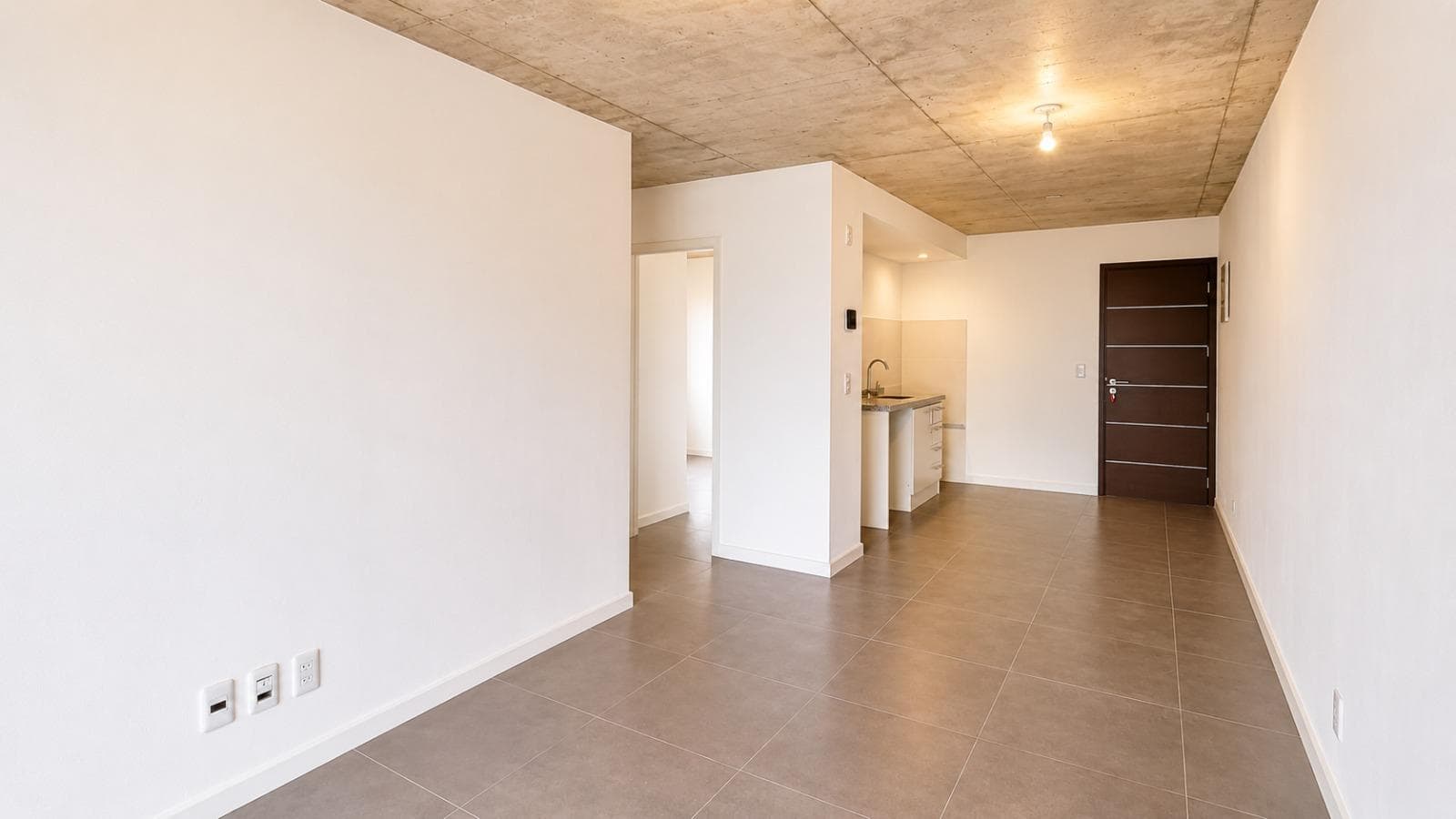 2-Bedroom Apartment for Sale, Available Immediately, in Maldonado