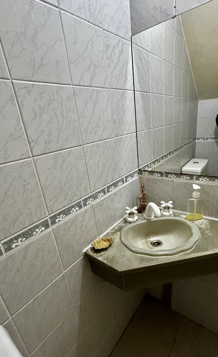 House for Sale in Beccar, Near Libertador