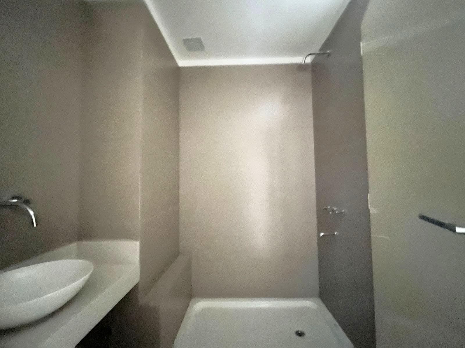 One-room apartment in Almagro with a balcony