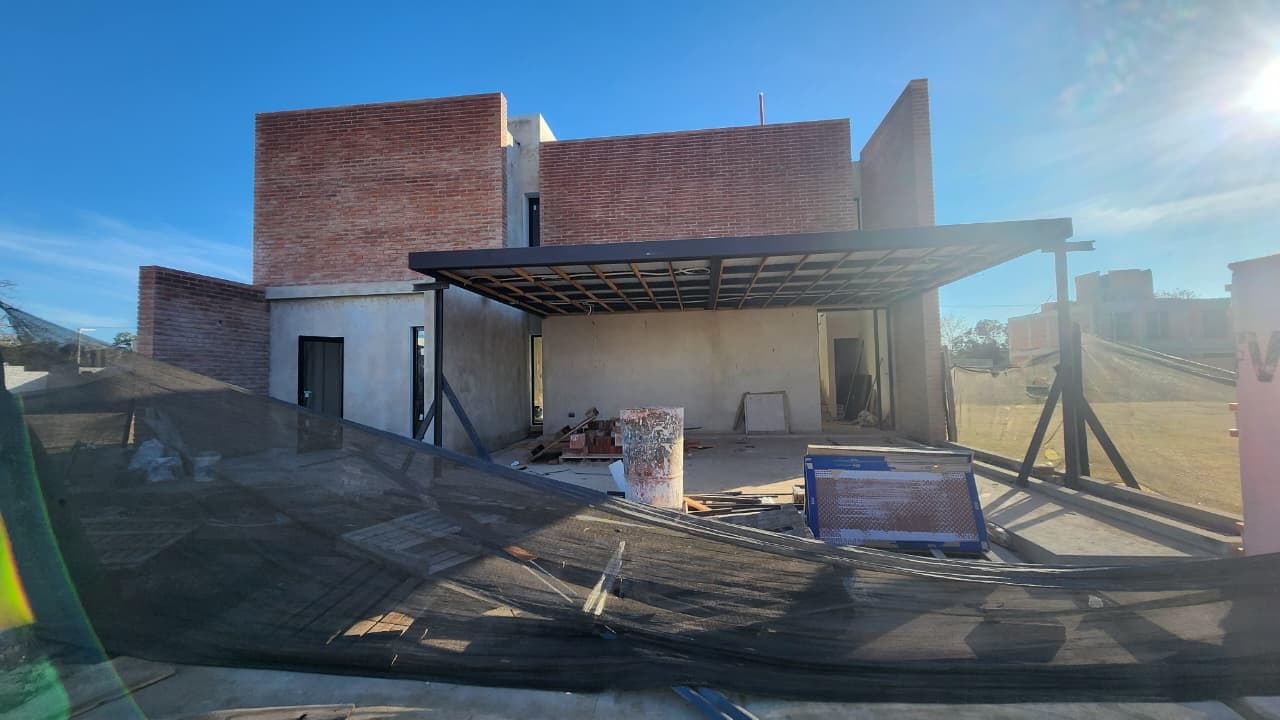 House for sale in the Southern District - M28 - L30 - Lot size: 360 m - Floor area: 180 m