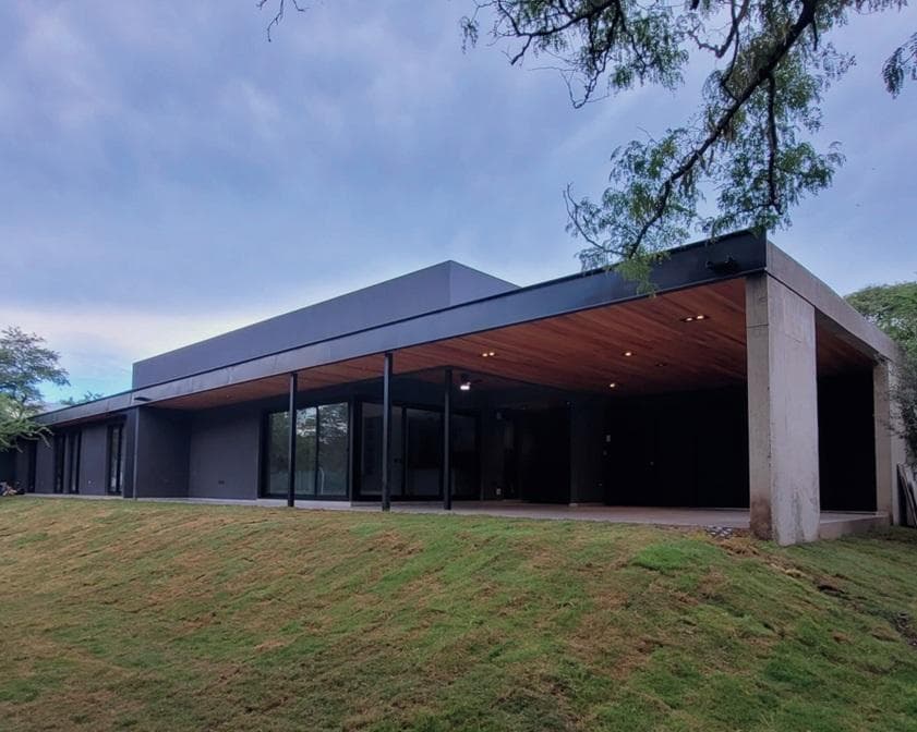 House for sale in El Terron - 296 m² - 1,124 m² lot