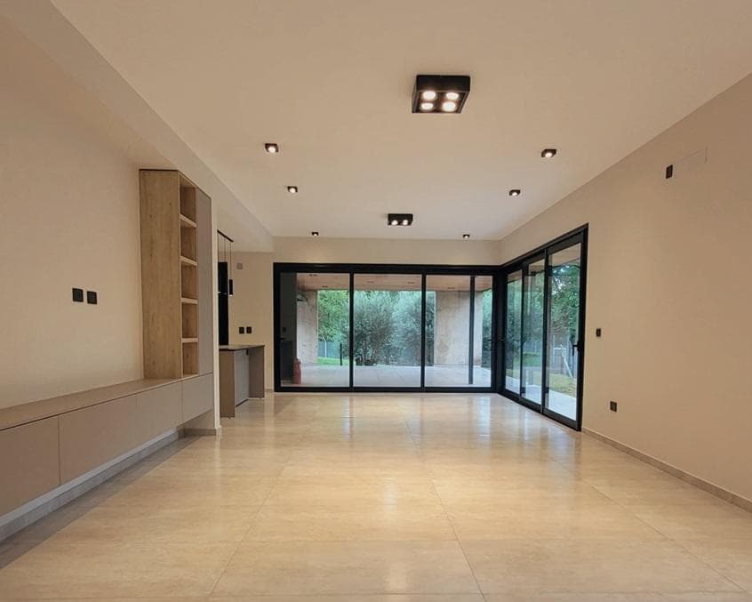 House for sale in El Terron - 296 m² - 1,124 m² lot