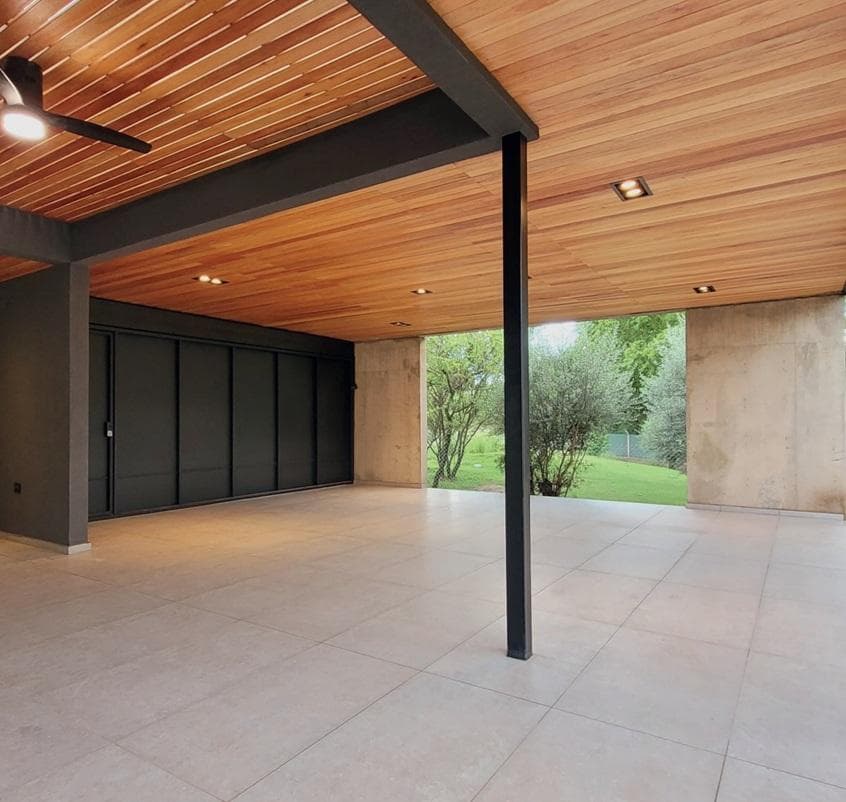 House for sale in El Terron - 296 m² - 1,124 m² lot