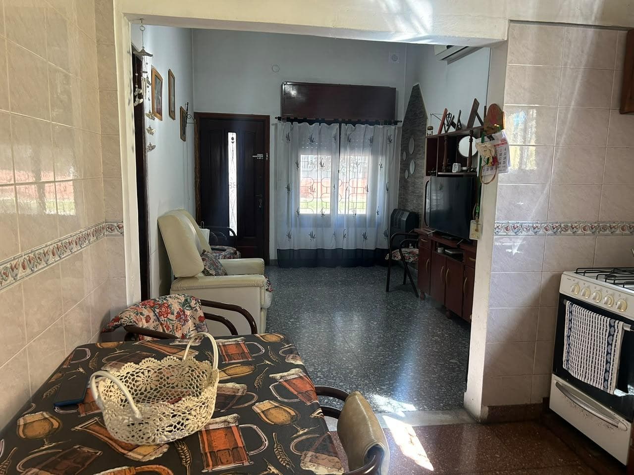 2-room front-facing apartment with patio and garage FOR SALE - WILDE