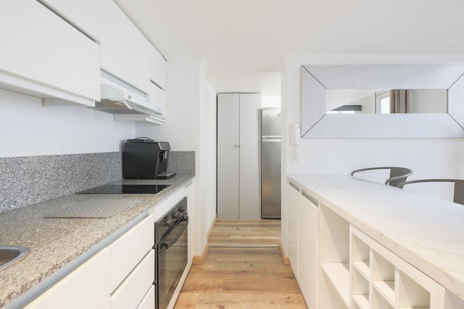 Apartment in Montserrat