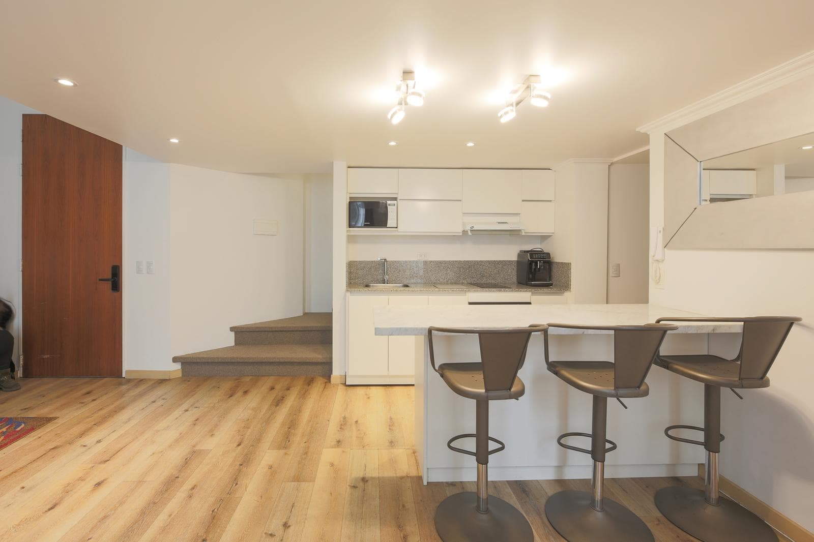 Apartment in Montserrat