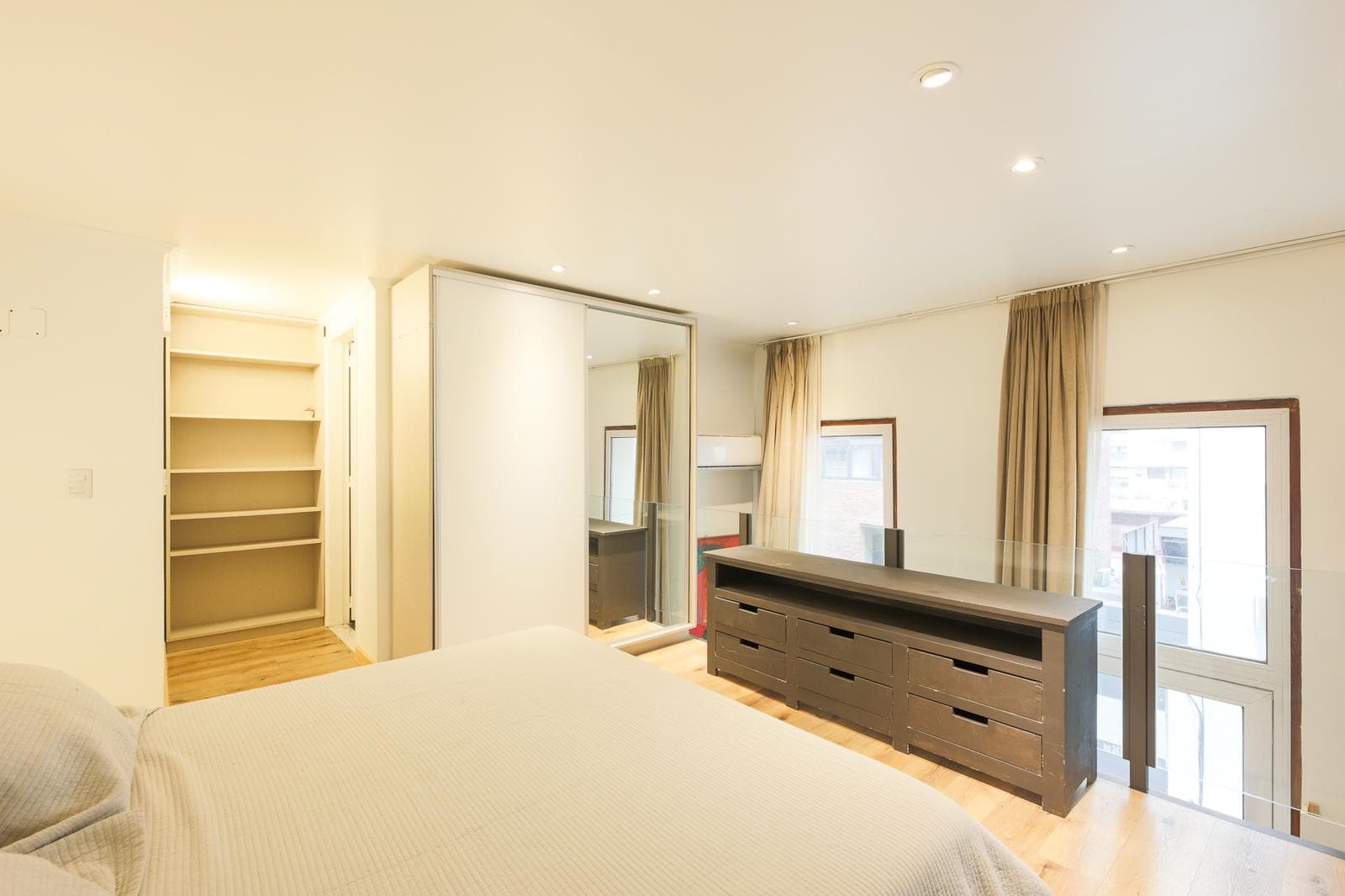 Apartment in Montserrat