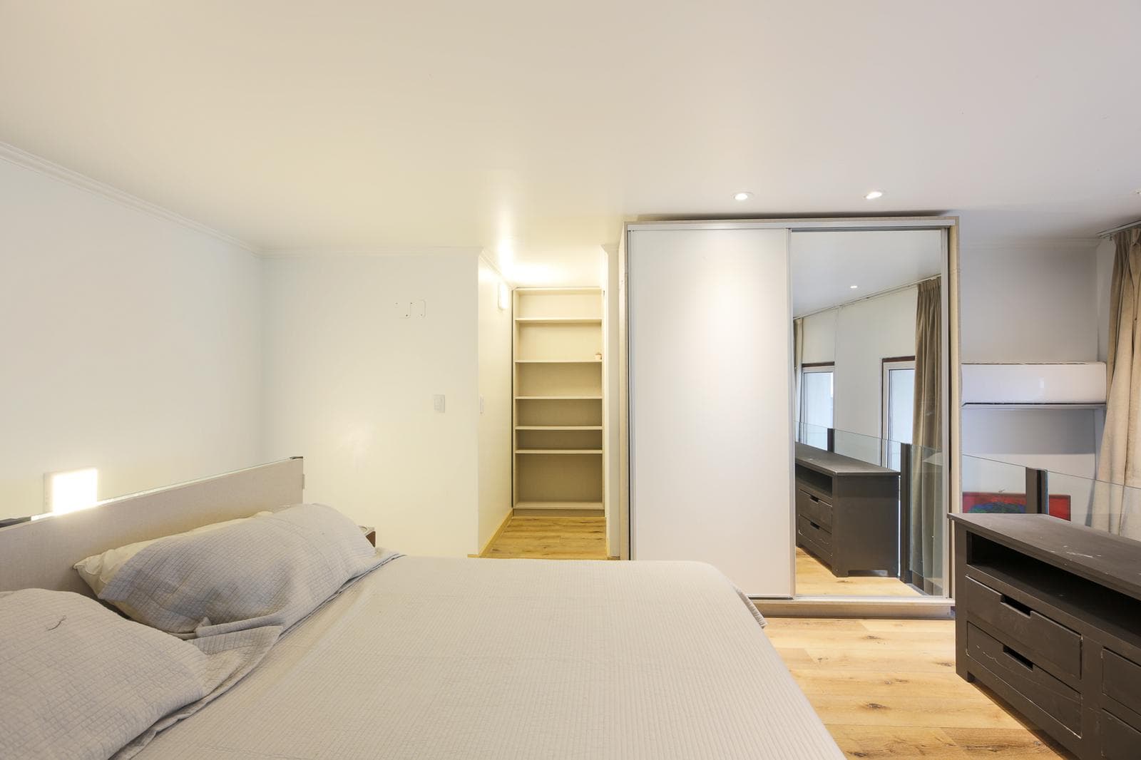 Apartment in Montserrat