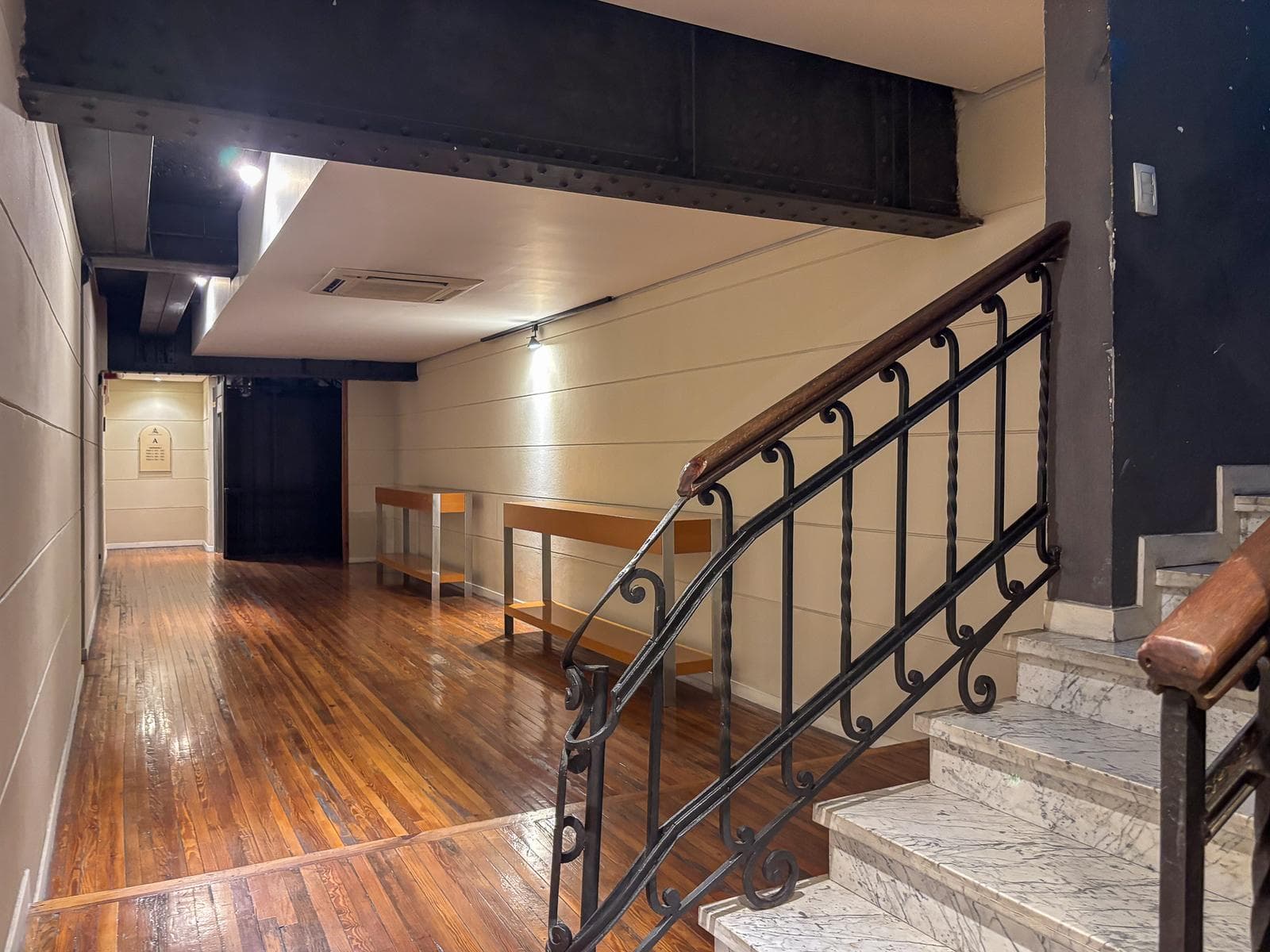 Apartment in Montserrat