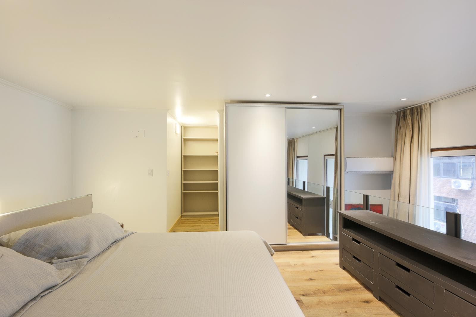 Apartment in Montserrat