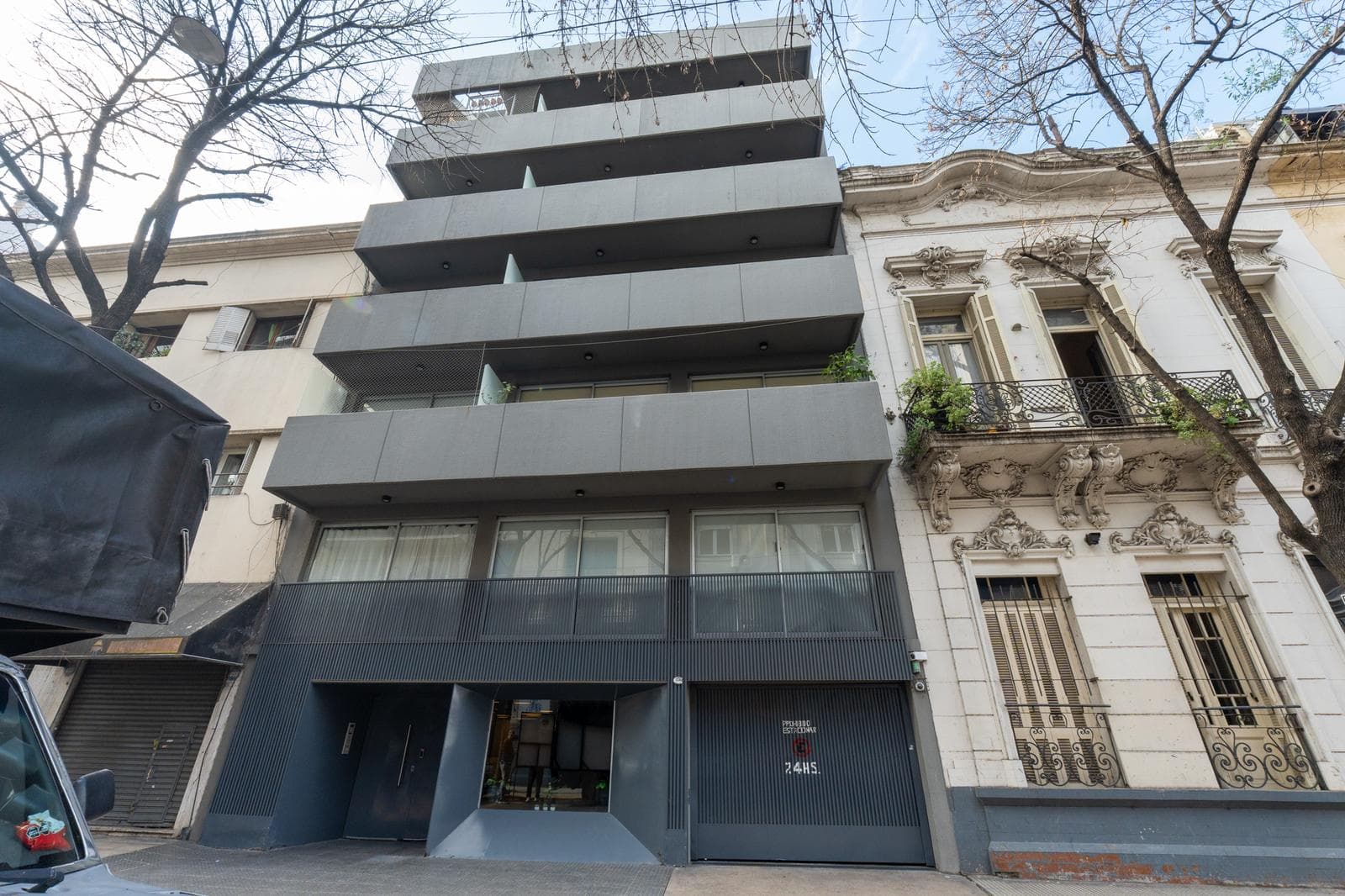 2-Room Apartment for Sale with Full Amenities in San Telmo
