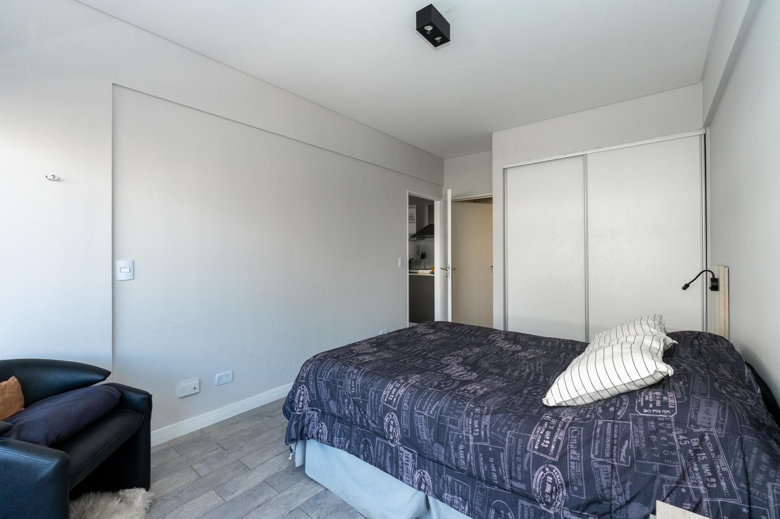 2-Room Apartment for Sale with Full Amenities in San Telmo
