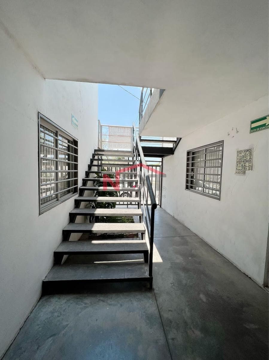 BUILDING FOR SALE IN THE VALLE ESCONDIDO NEIGHBORHOOD IN HERMOSILLO, SONORA.