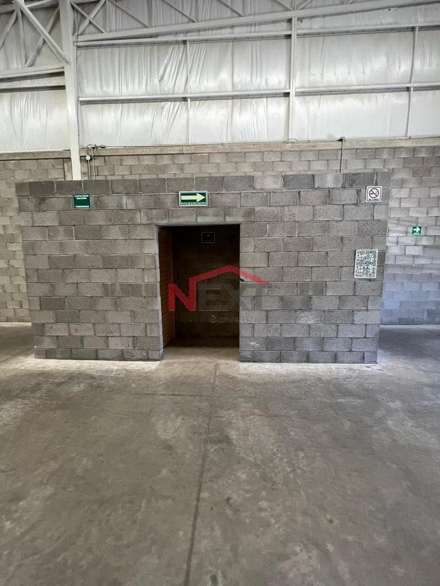 WAREHOUSE FOR RENT ON THE ROAD TO KINO IN HERMOSILLO, SONORA