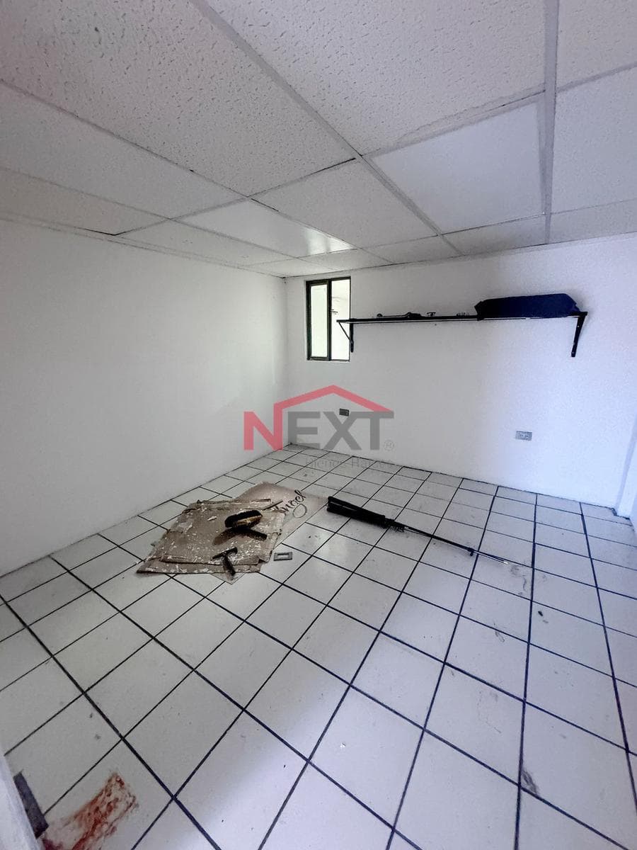 OFFICE FOR RENT IN THE SAN BENITO NEIGHBORHOOD