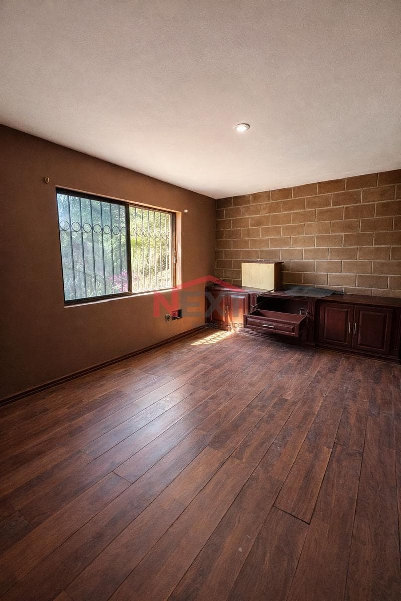 OFFICE FOR RENT IN THE EMILIANO ZAPATA NEIGHBORHOOD