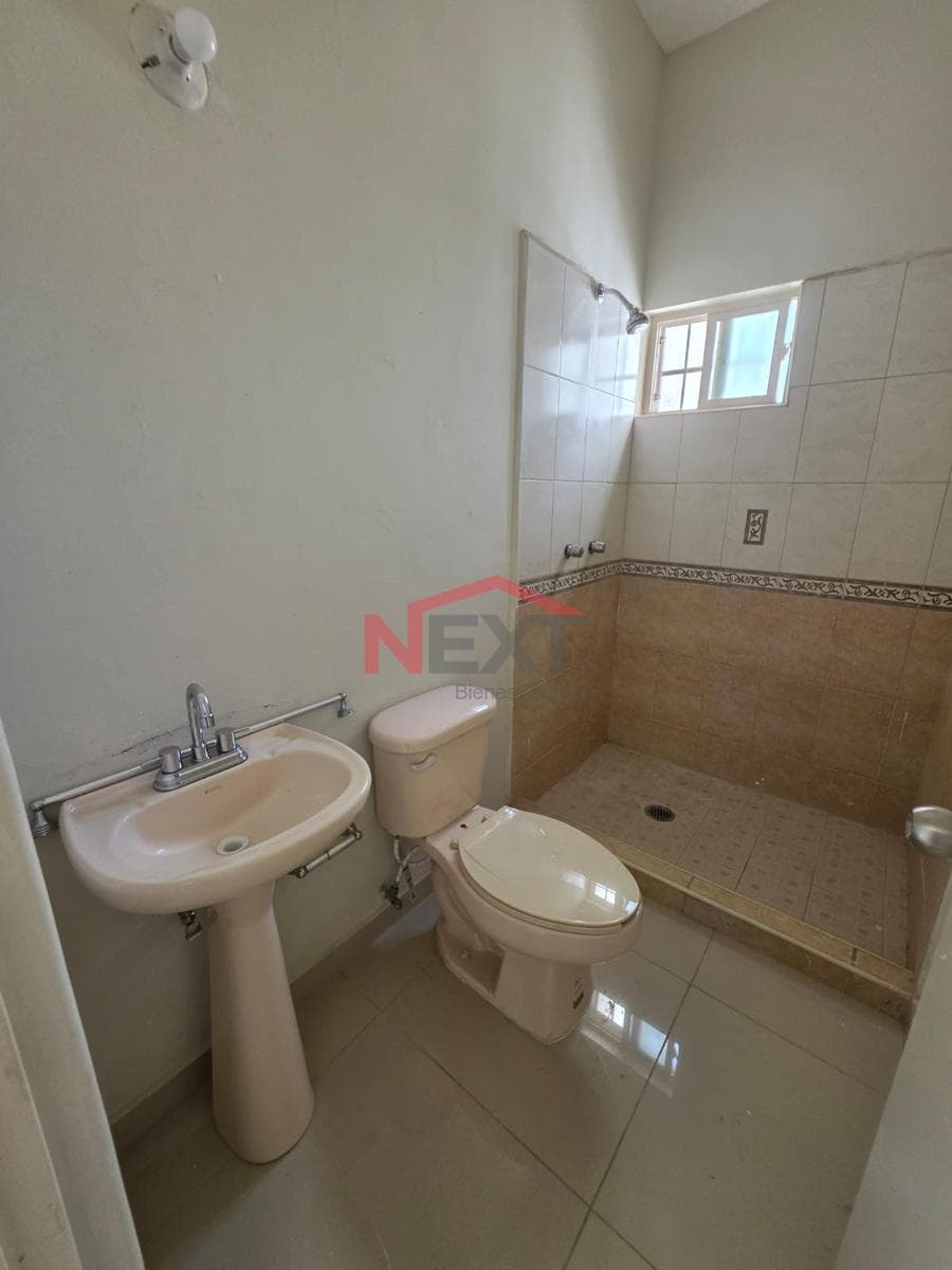 HOUSE FOR SALE IN THE CORCELES NEIGHBORHOOD