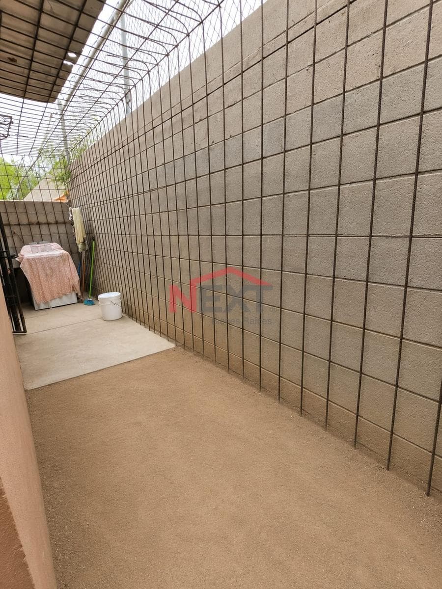 HOUSE FOR SALE IN PRIVADAS DEL BOSQUE