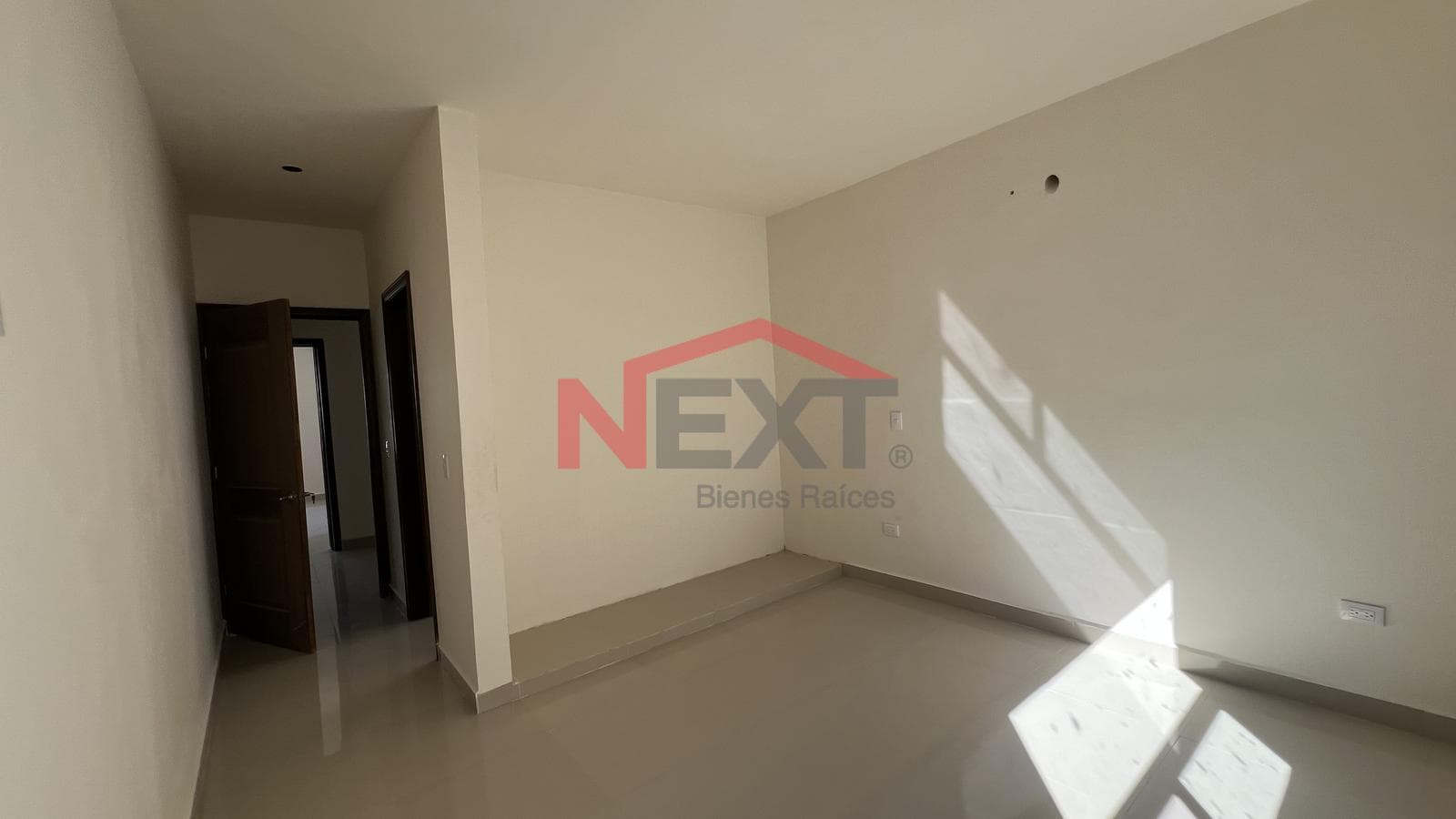 HOUSE FOR SALE — PRIV. VILLAS DE VISTA HERMOSA