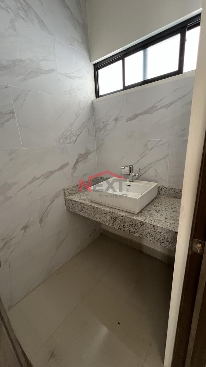 HOUSE FOR SALE — PRIV. VILLAS DE VISTA HERMOSA