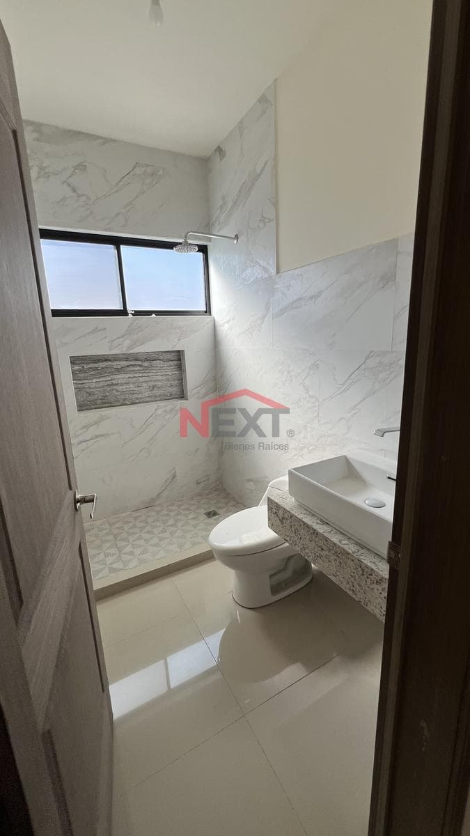 HOUSE FOR SALE — PRIV. VILLAS DE VISTA HERMOSA