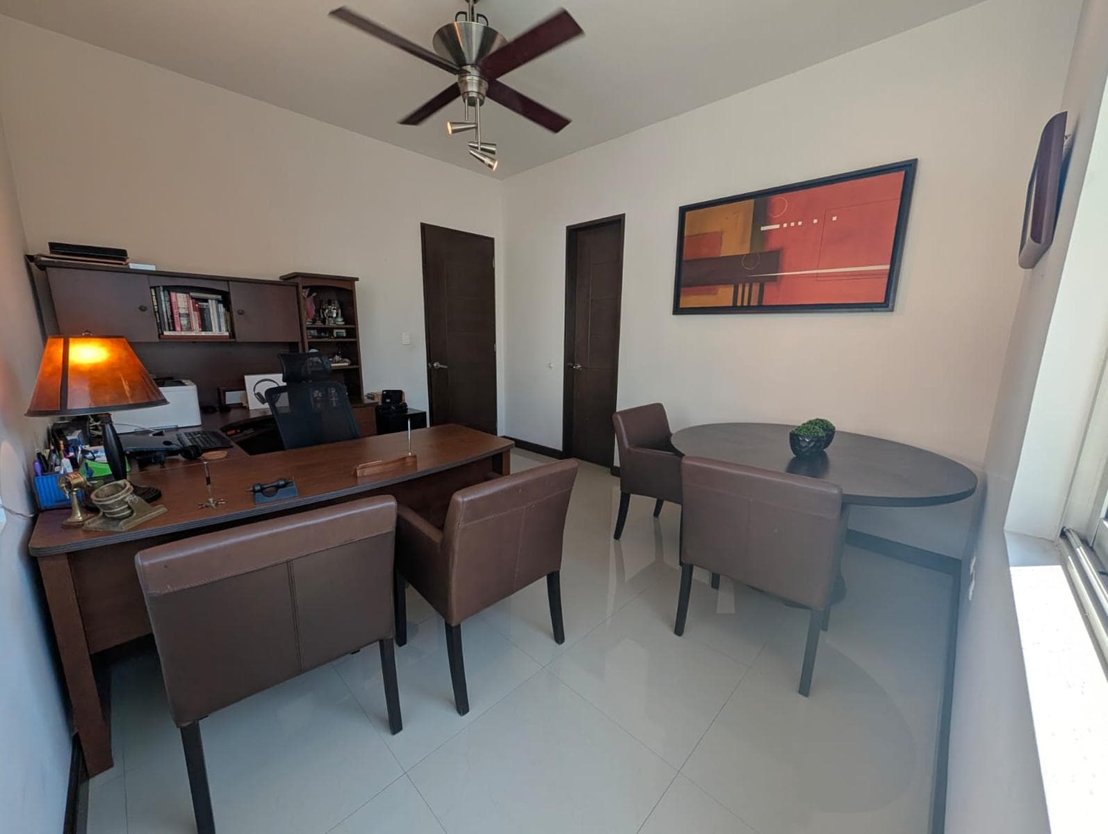 ESPECTACULAR RESIDENCIA DE LUJO EN VENTA – CAROLCO RESIDENCIAL, PRIMER SECTOR