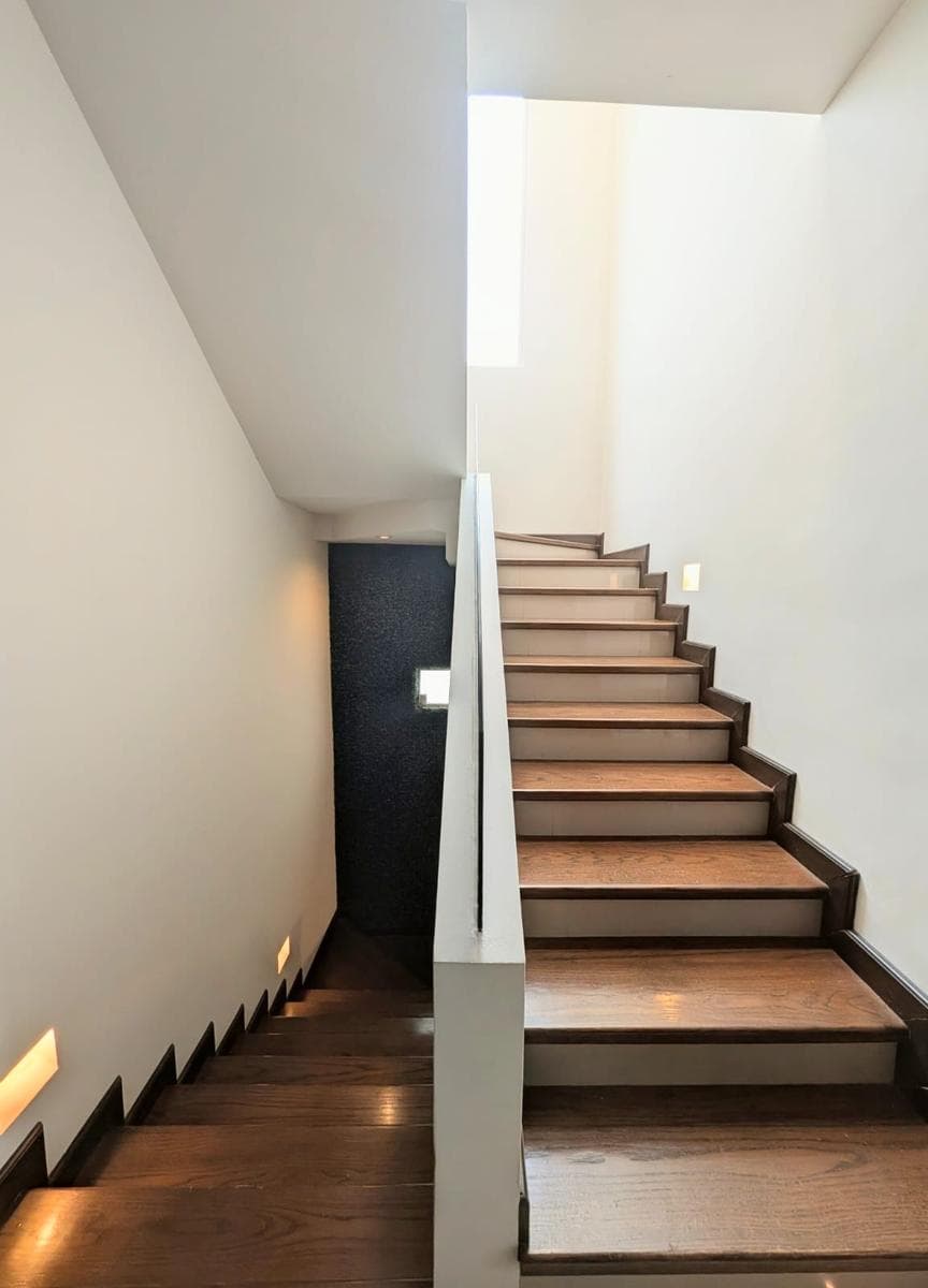 ESPECTACULAR RESIDENCIA DE LUJO EN VENTA – CAROLCO RESIDENCIAL, PRIMER SECTOR