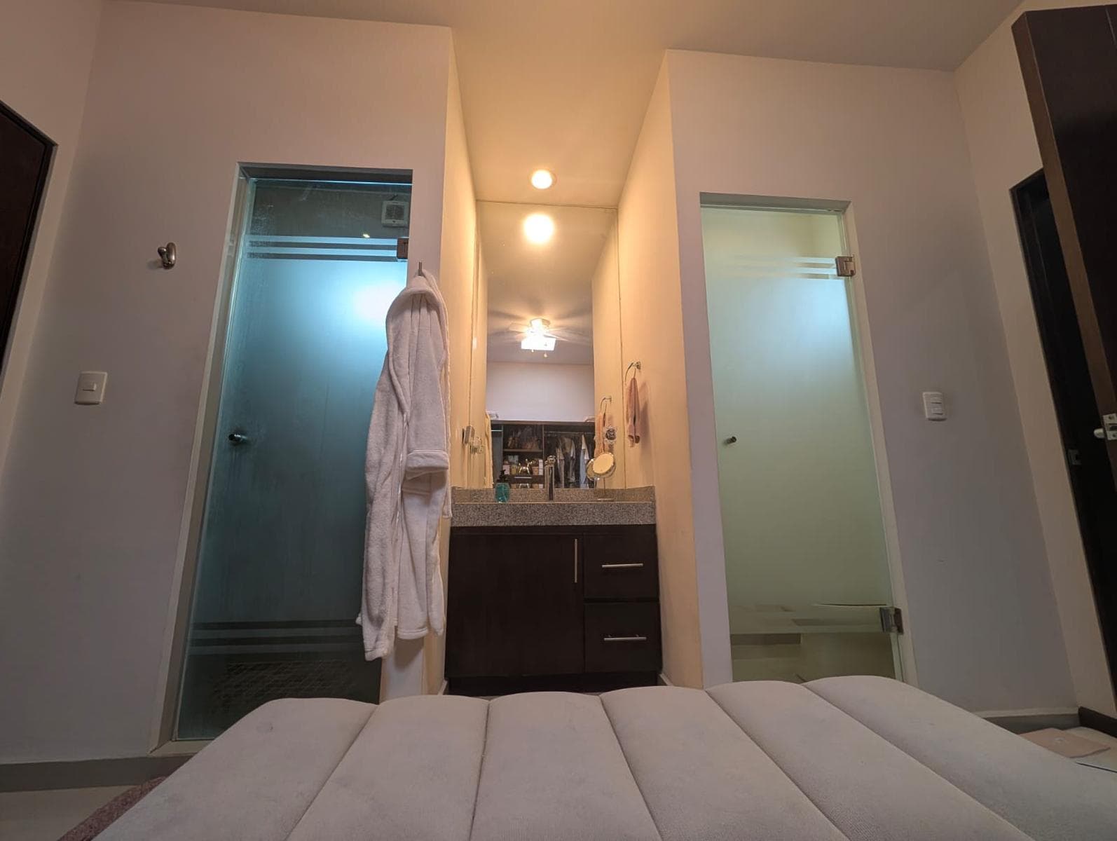ESPECTACULAR RESIDENCIA DE LUJO EN VENTA – CAROLCO RESIDENCIAL, PRIMER SECTOR