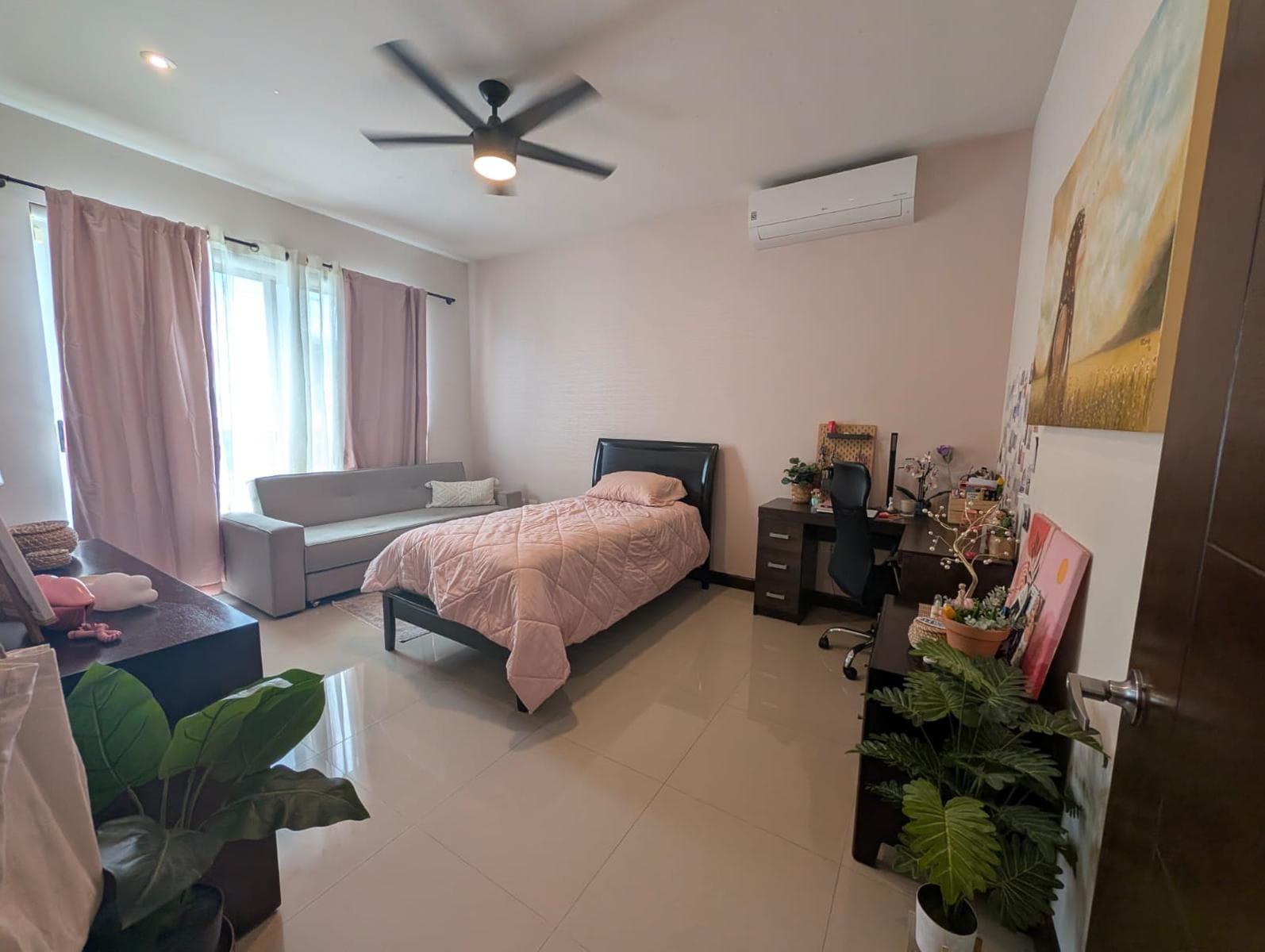 ESPECTACULAR RESIDENCIA DE LUJO EN VENTA – CAROLCO RESIDENCIAL, PRIMER SECTOR