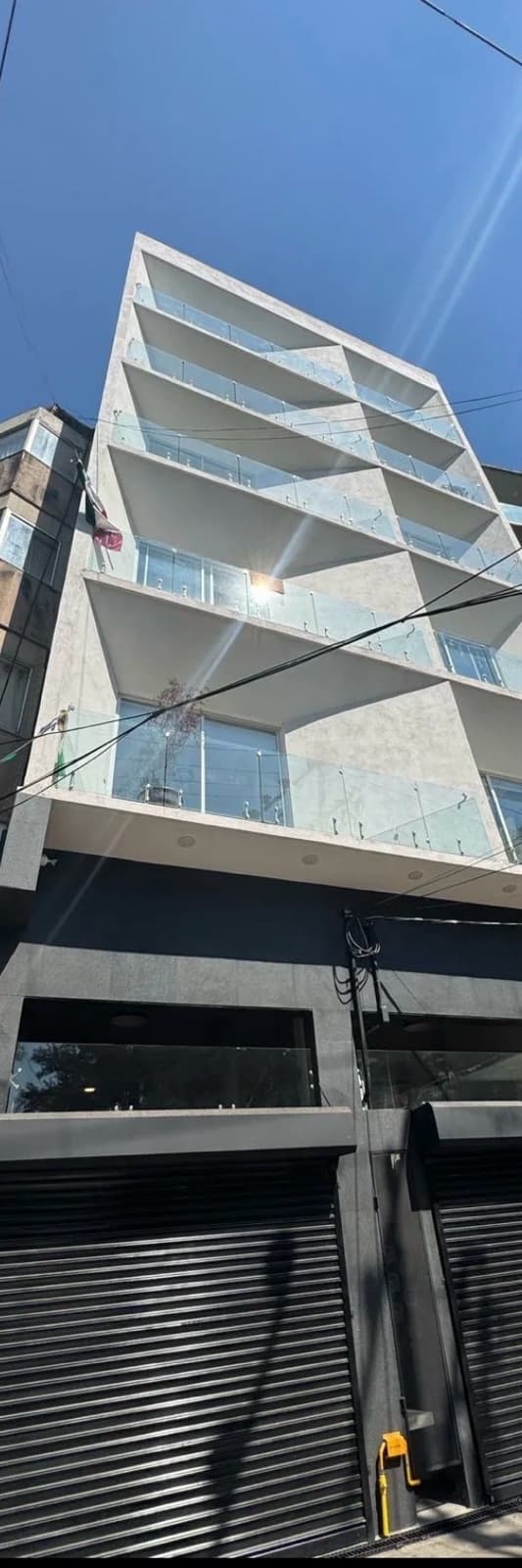 New 2-bedroom apartment for sale in Colonia Del Valle, with security, shared rooftop, and excellent location