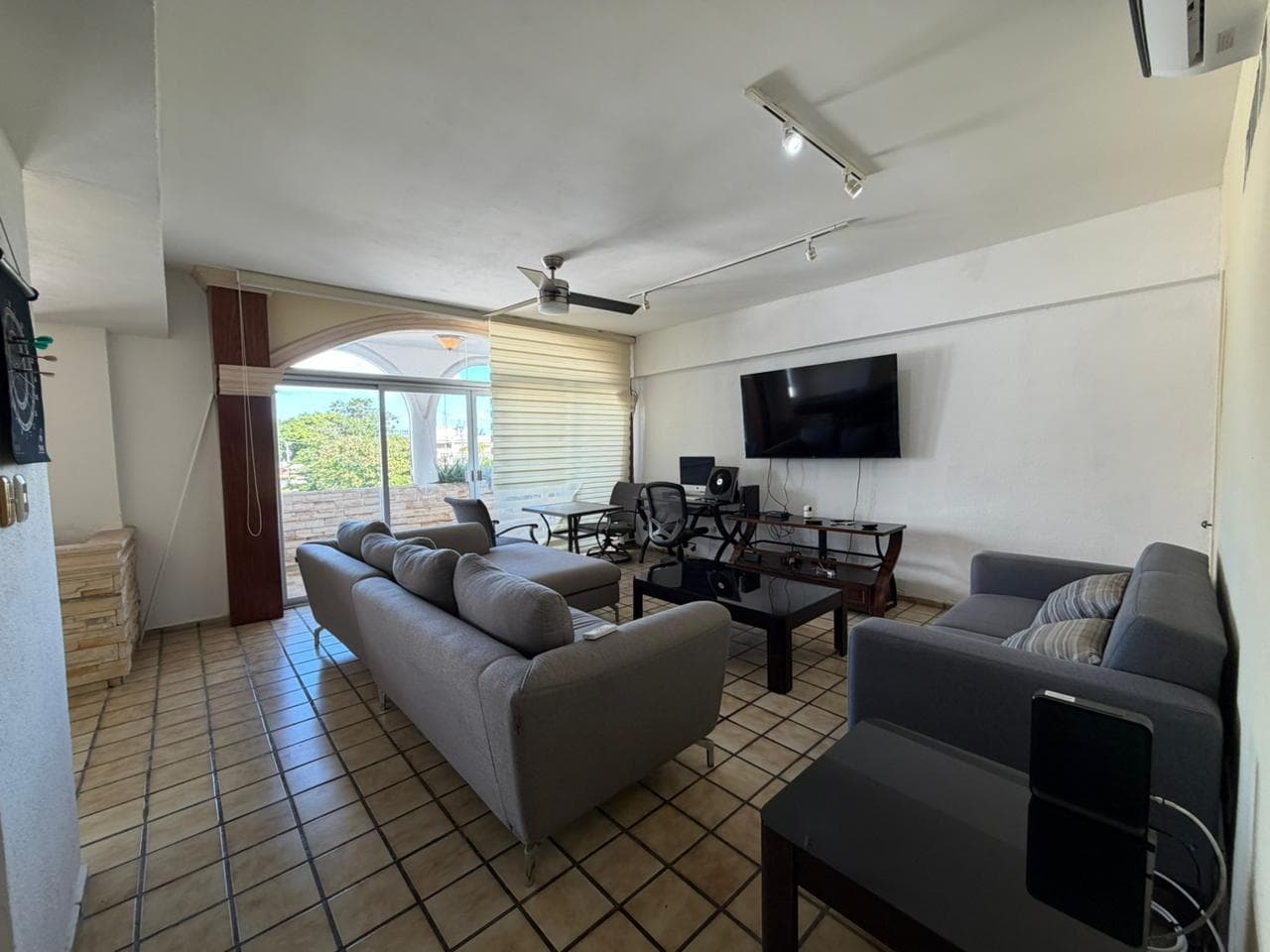 Apartment for Sale on Lluvia Street