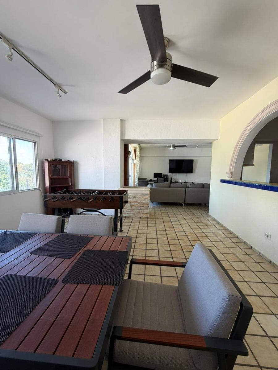 Apartment for Sale on Lluvia Street