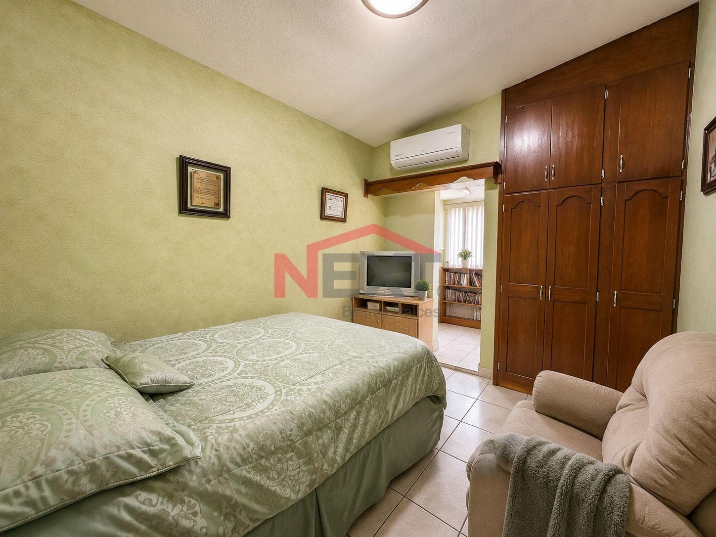 HOUSE FOR SALE IN COLINA BLANCA