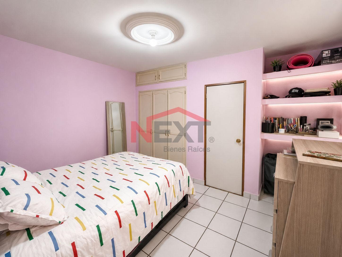 HOUSE FOR SALE IN COLINA BLANCA