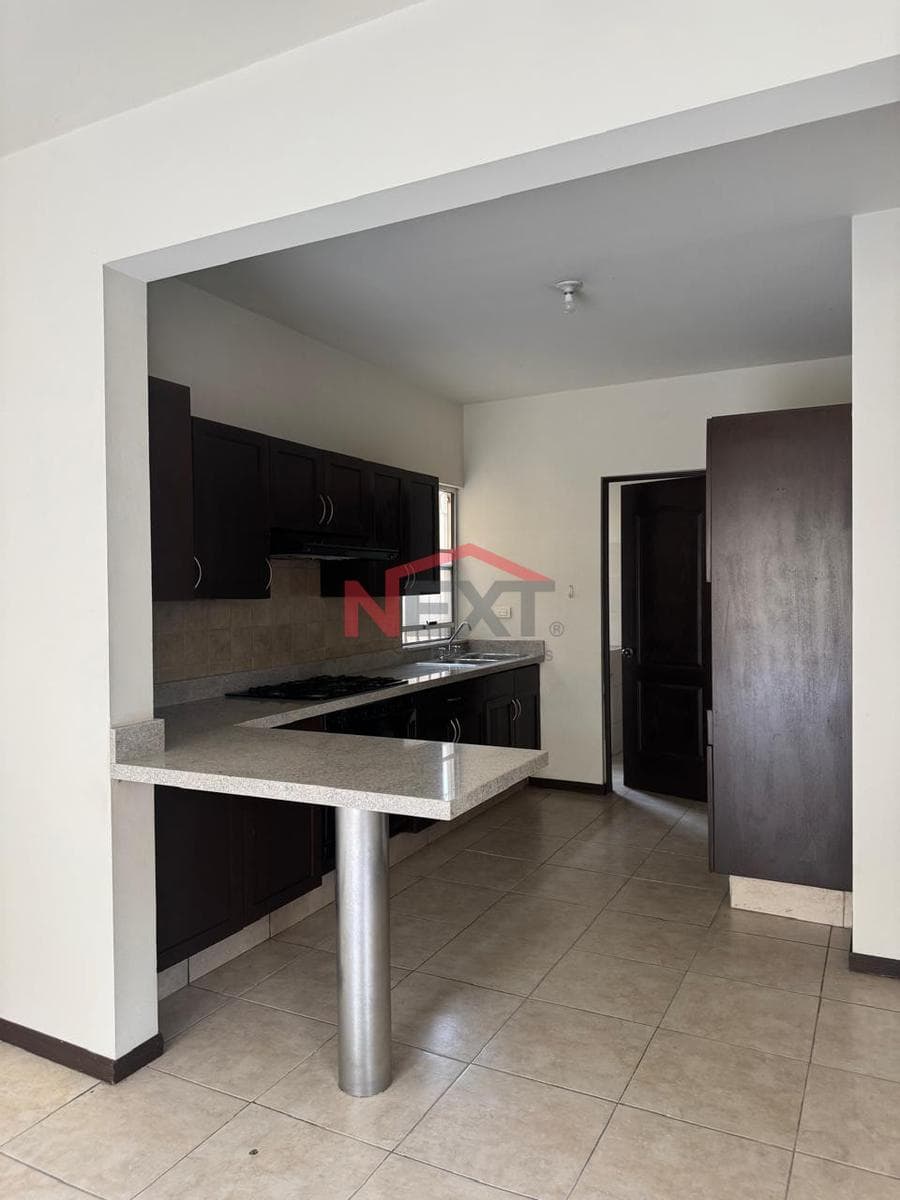 HOUSE FOR RENT IN VILLAS VERGEL I