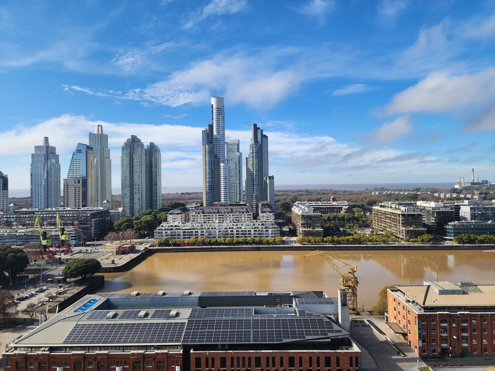3-Room Apartment for Rent in Puerto Madero, Fully Furnished with Parking Space in the Quartier del Bajo Neighborhood