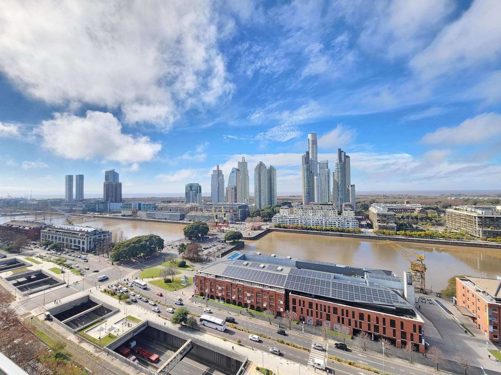 3-Room Apartment for Rent in Puerto Madero, Fully Furnished with Parking Space in the Quartier del Bajo Neighborhood