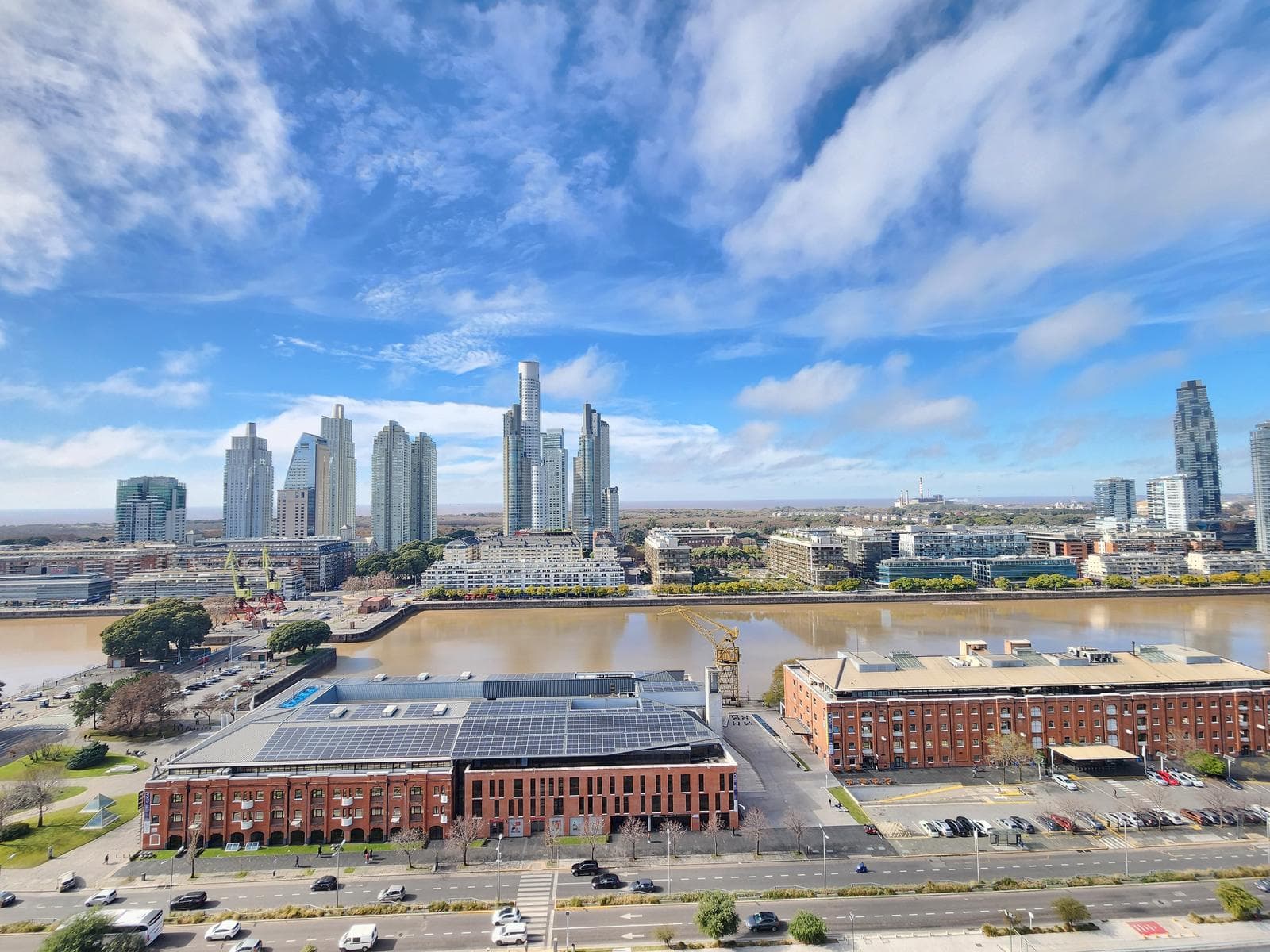 3-Room Apartment for Rent in Puerto Madero, Fully Furnished with Parking Space in the Quartier del Bajo Neighborhood