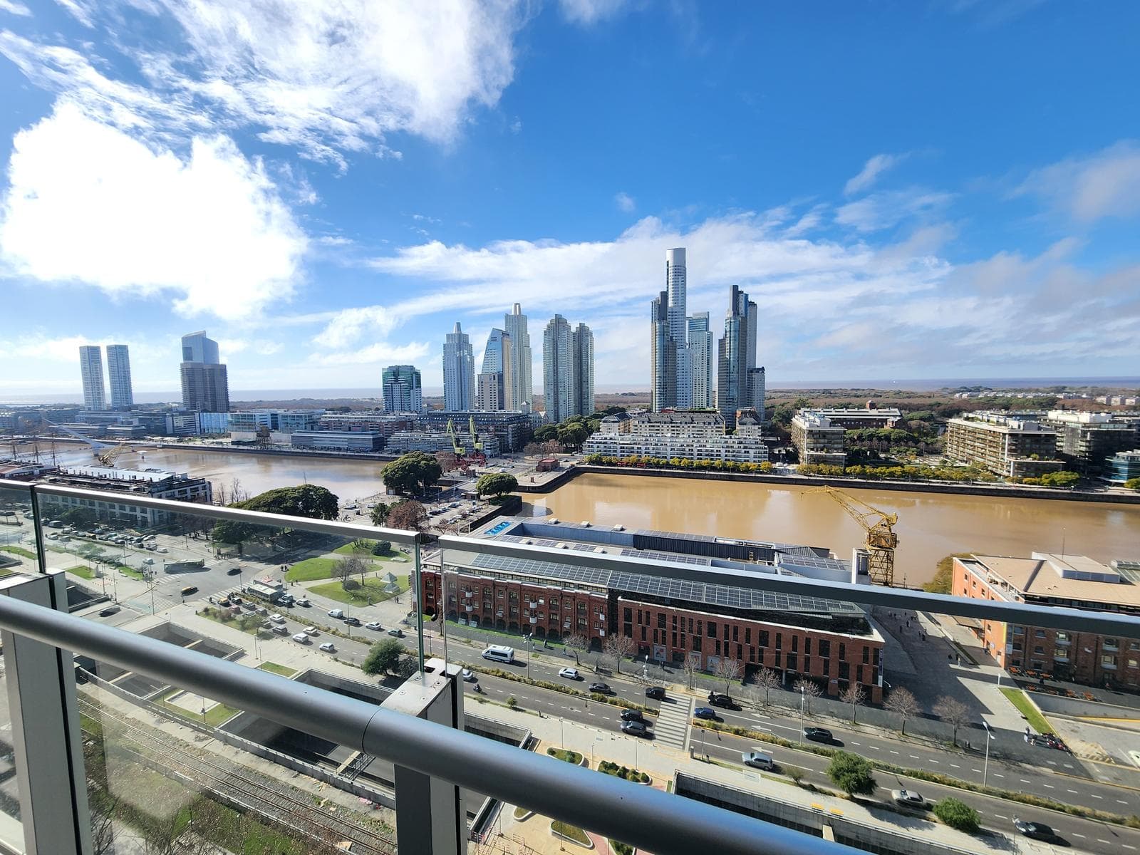 3-Room Apartment for Rent in Puerto Madero, Fully Furnished with Parking Space in the Quartier del Bajo Neighborhood