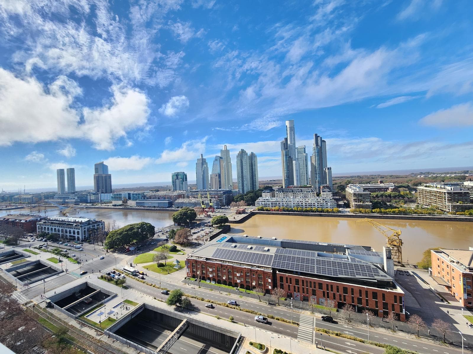 3-Room Apartment for Rent in Puerto Madero, Fully Furnished with Parking Space in the Quartier del Bajo Neighborhood