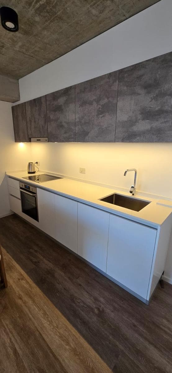 3-Room Apartment for Sale in Puerto Madero, Fully Furnished with Parking Space, 21st Floor, Quartier del Bajo