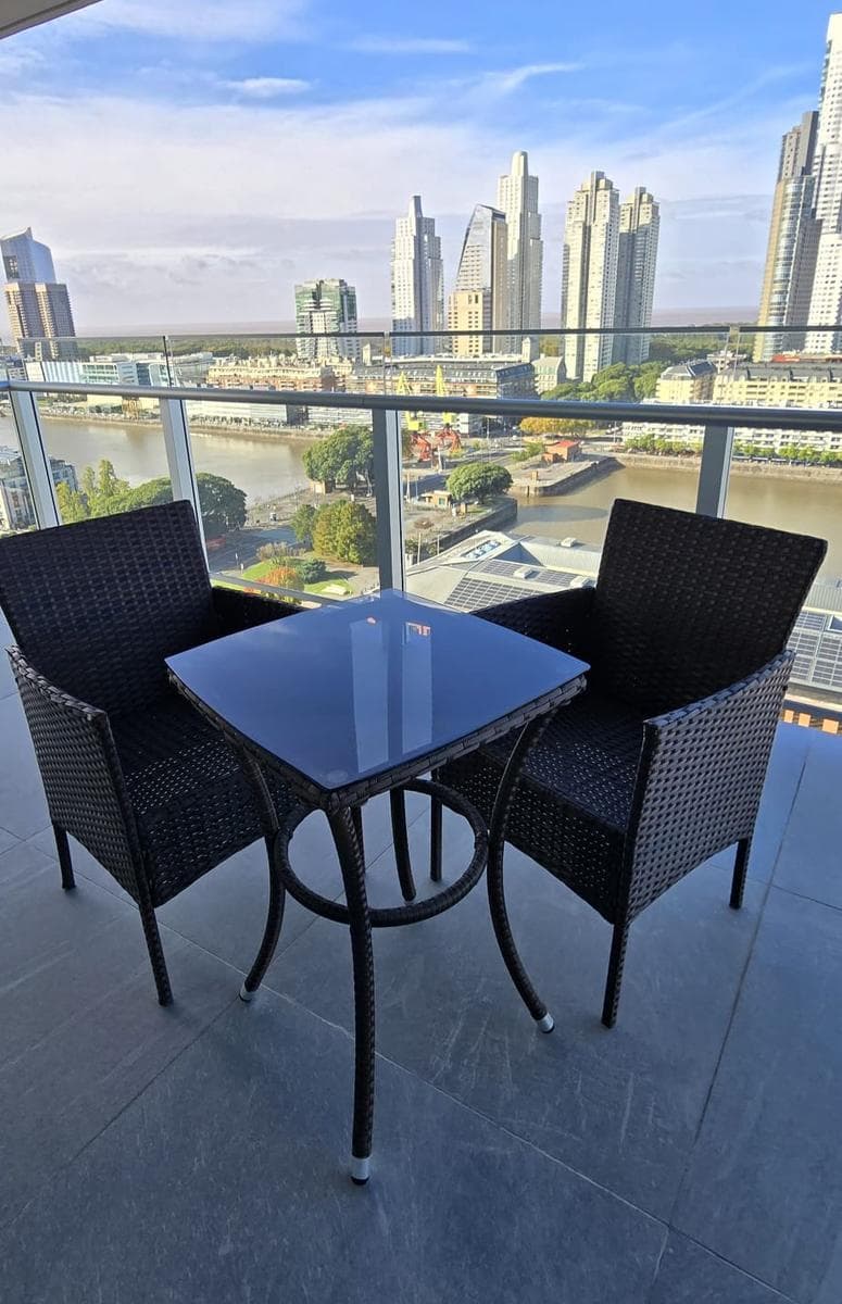 3-Room Apartment for Sale in Puerto Madero, Fully Furnished with Parking Space, 21st Floor, Quartier del Bajo