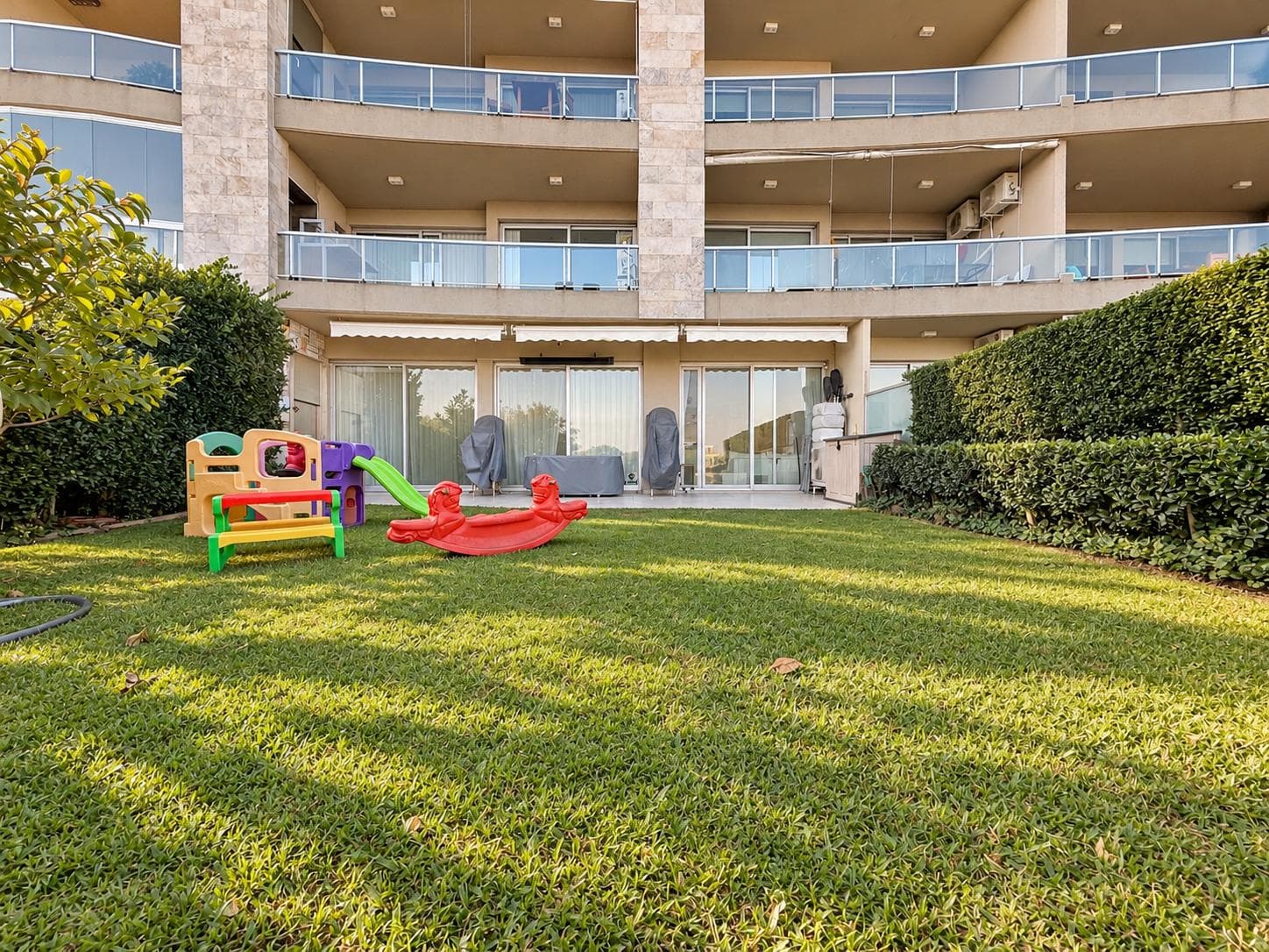 Apartment with a Garden for Sale in Acqua Golf 2 - Islas del Golf - Nordelta