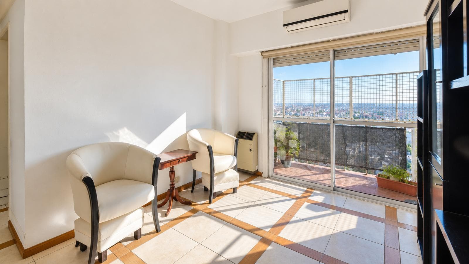 FOR SALE: 3-Room Apartment with Garage and Balcony | 15th Floor with Unobstructed View | Ramos Mejía