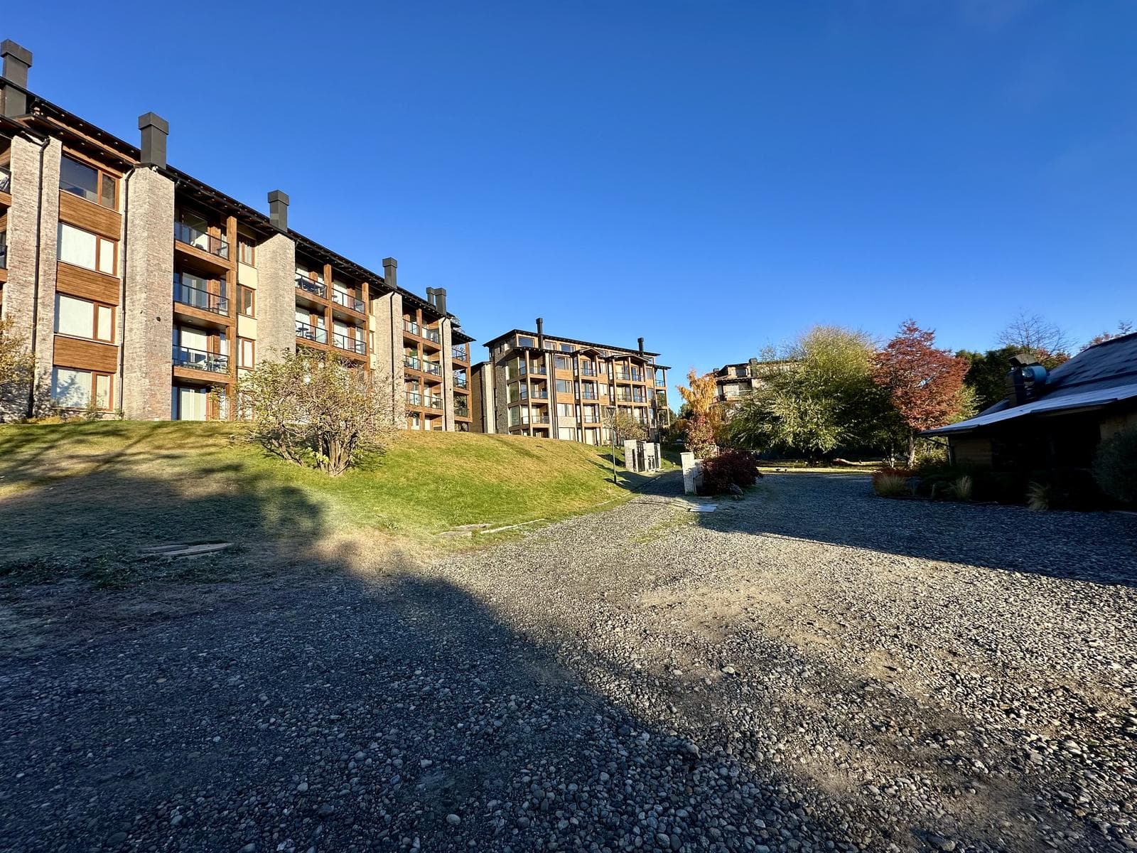 3-bedroom lakefront apartment with a balcony, terrace, and grill