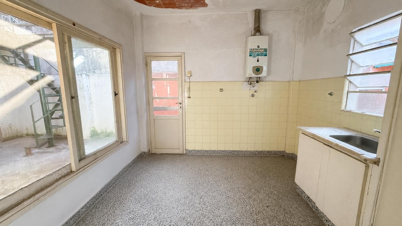 Multi-family property for sale in San Isidro. Attention investors: a great opportunity!!