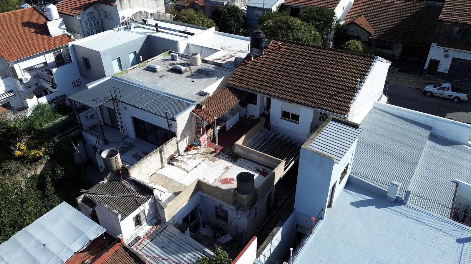 Multi-family property for sale in San Isidro. Attention investors: a great opportunity!!