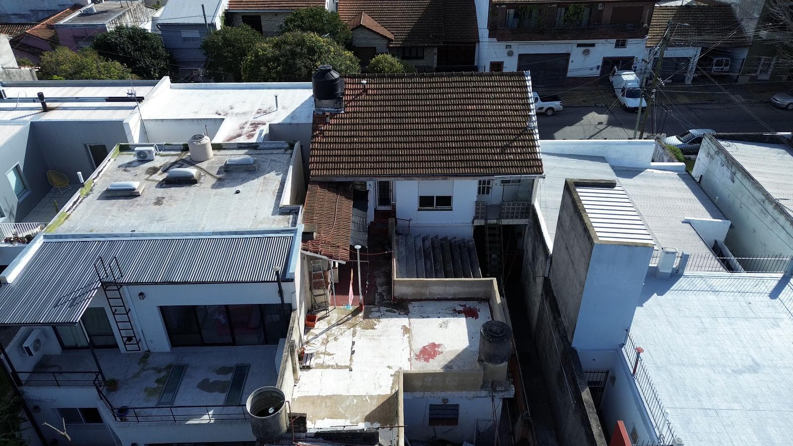 Multi-family property for sale in San Isidro. Attention investors: a great opportunity!!