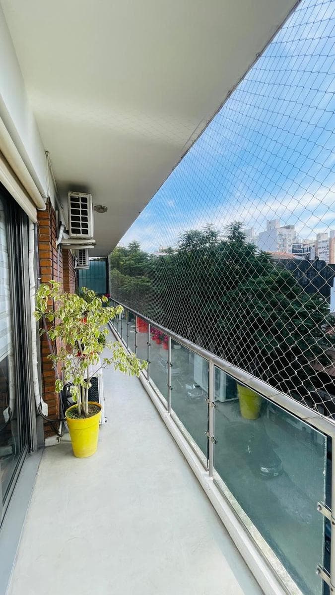 For Sale: 3-Bedroom Apartment with Garage in the Martin Neighborhood