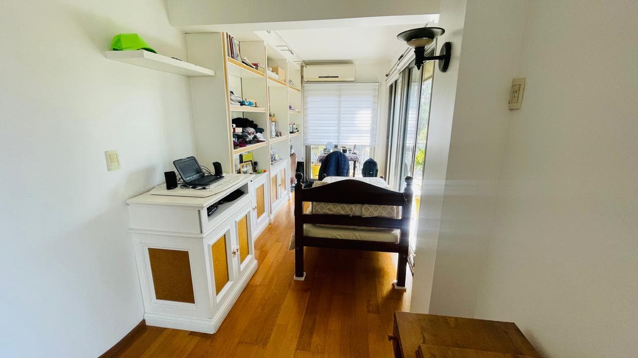 For Sale: 3-Bedroom Apartment with Garage in the Martin Neighborhood